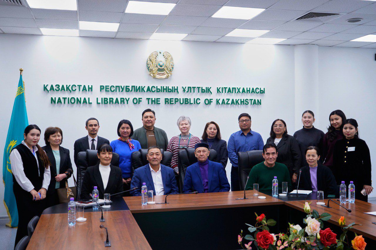 Шығыстану факультетінің ирантанушы ғалымы Қазақстан қолжазбатанушылар қауымдастығының V отырысында көшбасшылық дәріс оқыды